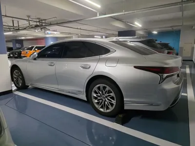 Lexus LS 2018, 109850 км, за 60000000 KRW - фото 6