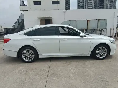 Honda Accord 2018, 65000 км, за 68500 CNY