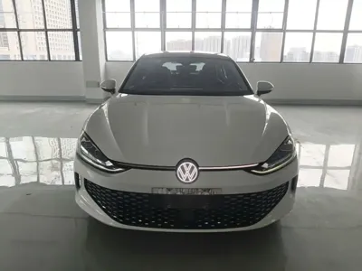 Volkswagen Lamando 2024, 600 км, за 104700 CNY
