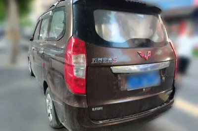 Wuling Hongguang 2015, 52300 км, за 22160 CNY