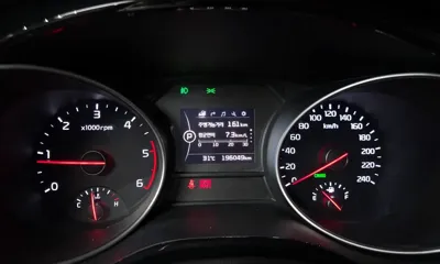 Kia Canival 2015, 196049 км, за 8900000 KRW - фото 8