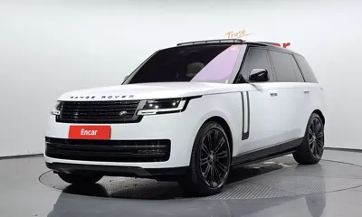 Land Rover Range Rover · 2023 год