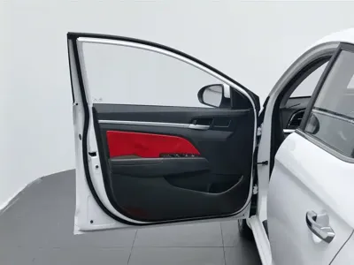 Hyundai Elantra 2017, 99500 км, за 30800 CNY - фото 8