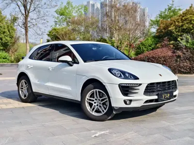 Porsche Macan 2017, 100000 км, за 118800 CNY