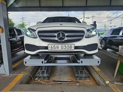 Mercedes-Benz E-Class · 2017 год
