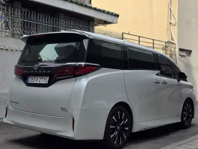 Toyota Alphard 2025, 16000 км, за 104320000 KRW