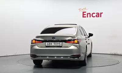 Lexus ES 2019, 114859 км, за 35800000 KRW