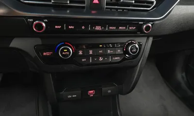 Kia Niro 2023, 41167 км, за 21990000 KRW - фото 18