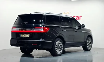 Lincoln Navigator 2021, 86363 км, за 45990000 KRW