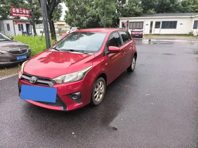 Toyota Yaris L · 2014 год