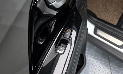 Kia Niro 2019, 136110 км, за 99990000 KRW - фото 19