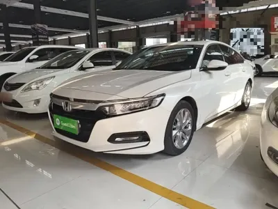 Honda Accord 2021, 62100 км, за 90000 CNY - фото 2