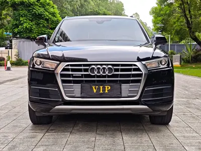 Audi Q5L 2021, 99000 км, за 139800 CNY