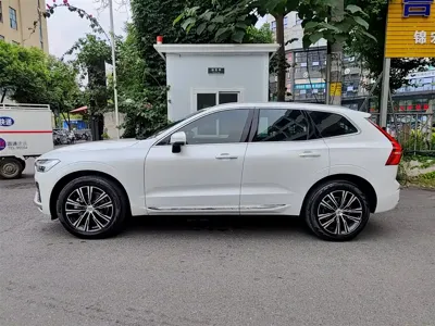 Volvo XC60 2022, 89000 км, за 147800 CNY