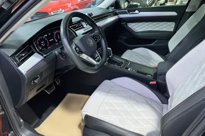 Volkswagen Magotan 2023, 18000 км, за 149582.52 CNY - фото 4