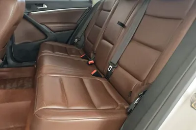 Volkswagen Tiguan 2015, 71500 км, за 48337.94 CNY - фото 17