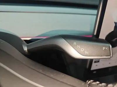 Tesla Model Y 2023, 35200 км, за 177200 CNY - фото 14