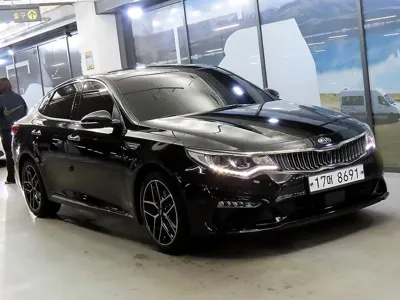 Kia K5 · 2019 год