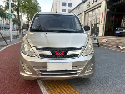 Wuling Rongguang V 2018, 110000 км, за 16800 CNY