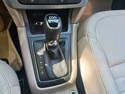 Skoda Yeti 2014, 146400 км, за 40407.13 CNY - фото 11