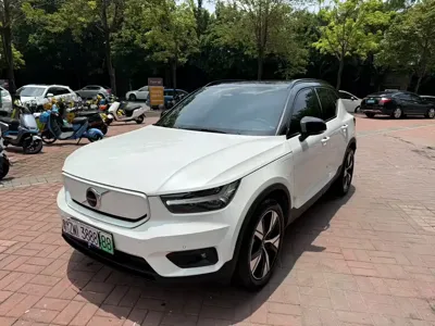 Volvo XC40 NEV · 2022 год
