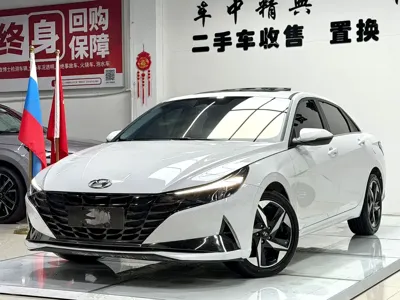 Hyundai Elantra · 2023 год
