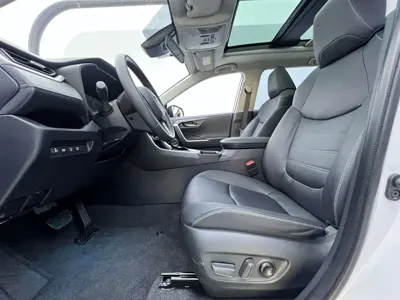 Toyota RAV4 2024, 24700 км, за 135000 CNY - фото 17