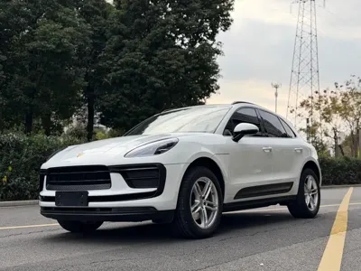 Porsche Macan · 2024 год