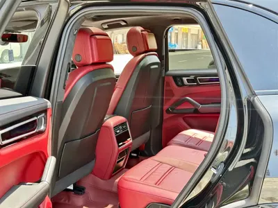 Porsche Cayenne 2023, 67000 км, за 578000 CNY - фото 6