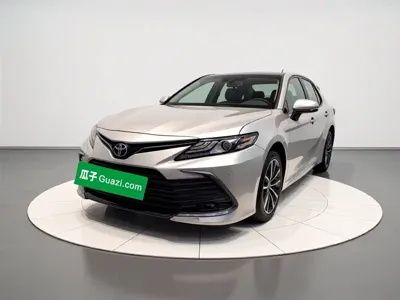 Toyota Camry · 2021 год