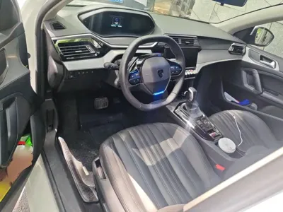 Peugeot 408 2023, 45300 км, за 53400 CNY - фото 3