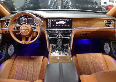 Bentley Flying Spur 2022, 16000 км, за 230000000 KRW - фото 7