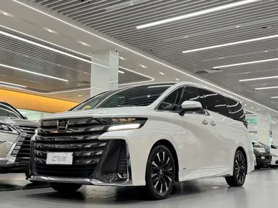 Toyota Vellfire 2023, 40000 км, за 756800 CNY - фото 1