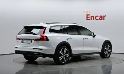 Volvo V60 2021, 64896 км, за 32300000 KRW