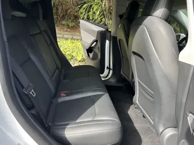 Tesla Model Y 2021, 68000 км, за 78300 CNY