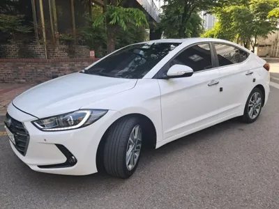 Hyundai Avante 2018, 182906 км, за 7800000 KRW