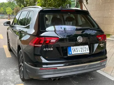 Volkswagen Tiguan L 2019, 49000 км, за 68800 CNY