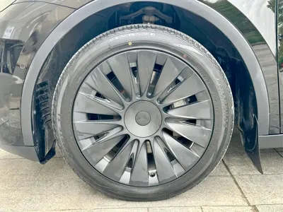Tesla Model Y 2023, 85000 км, за 138000 CNY - фото 14