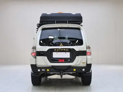 Mitsubishi Pajero (Import) 2019, 82000 км, за 149800 CNY