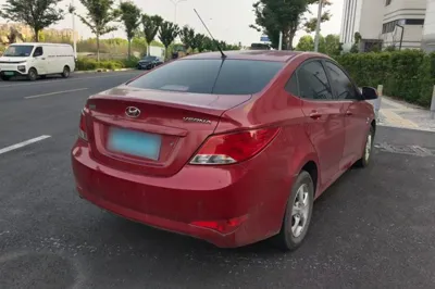 Hyundai Verna (older generation) 2016, 56400 км, за 33645.6 CNY - фото 6