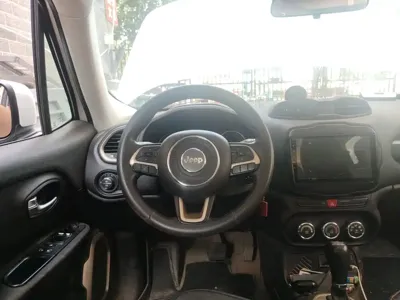 Jeep Renegade 2018, 102899 км, за 31300 CNY - фото 7