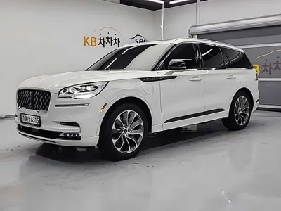 Lincoln Aviator · 2020 год