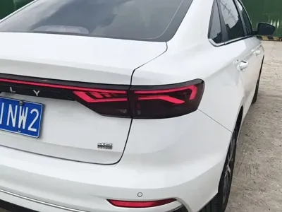 Geely Emgrand 2023, 28900 км, за 44100 CNY - фото 8