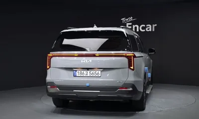 Kia Canival 2025, 30213 км, за 49700000 KRW