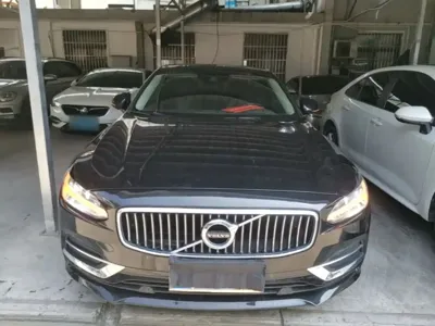 Volvo S90 2019, 145200 км, за 90900 CNY