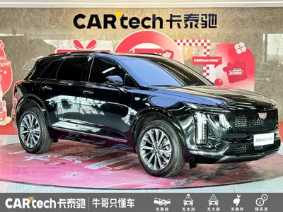 Cadillac XT5 2025, 24000 км, за 215799 CNY