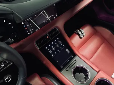 Porsche Taycan 2025, 12600 км, за 148000000 KRW - фото 6
