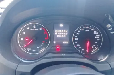 Audi A3 2016, 188900 км, за 40053.64 CNY - фото 11