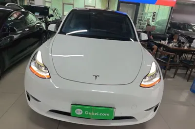 Tesla Model Y 2021, 30300 км, за 175238.05 CNY