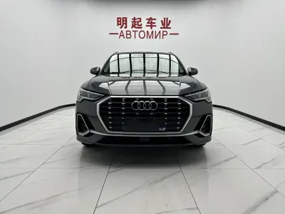 Audi Q3 2022, 25000 км, за 192800 CNY